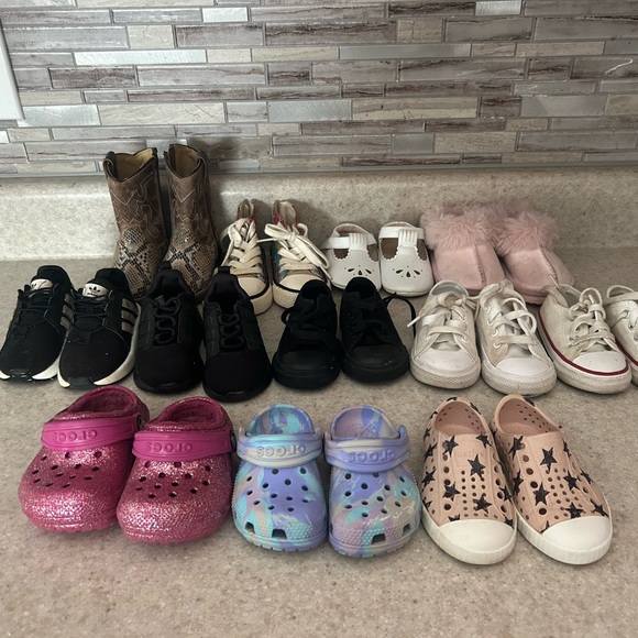 Furry pink glitter CROCS - Picture 2 of 2